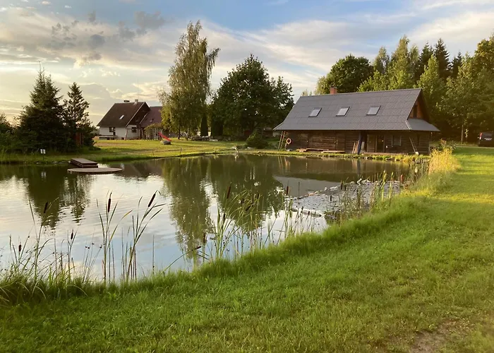 Loghouse By The Lake
